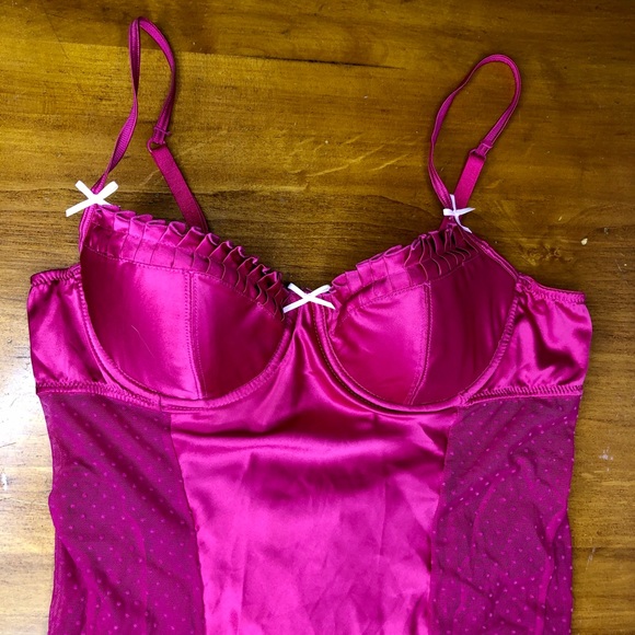 Victoria’s Secret Pink Garter Lingerie Size 34C - Picture 3 of 6